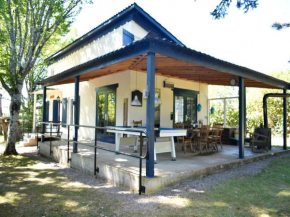 Modern holiday home near the forest